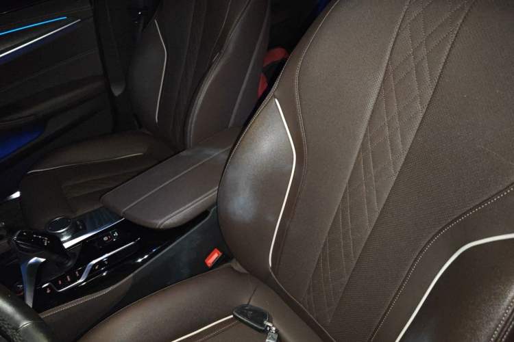 Used BMW 5 Series 2021 530Li Leading Luxury Package Left Front Seat