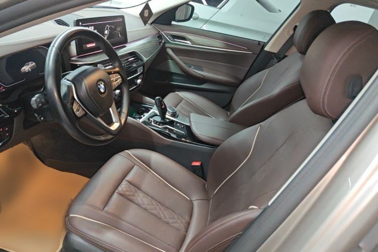 Used BMW 5 Series 2021 Restyled 530Li Leading Edition Luxury Package Left Front Seat