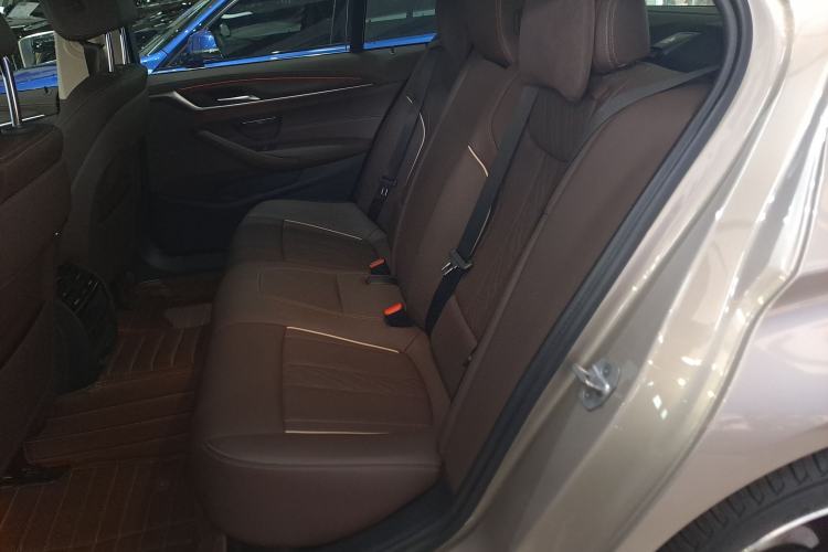 Used BMW 5 Series 2021 530Li Leading Luxury Package Left Rear Seat