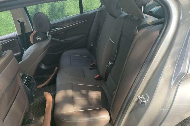 Used BMW 5 Series 2021 530Li Leading Luxury Package Left Rear Seat