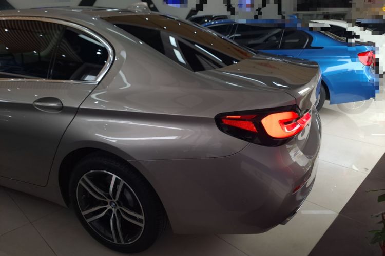 Used BMW 5 Series 2021 530Li Leading Luxury Package Rear Left 45 Deg