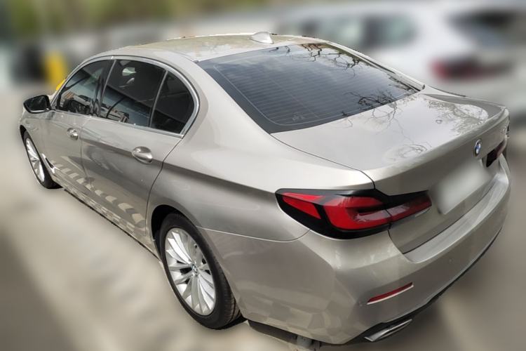 Used BMW 5 Series 2021 525Li Luxury Package Rear Left 45 Deg