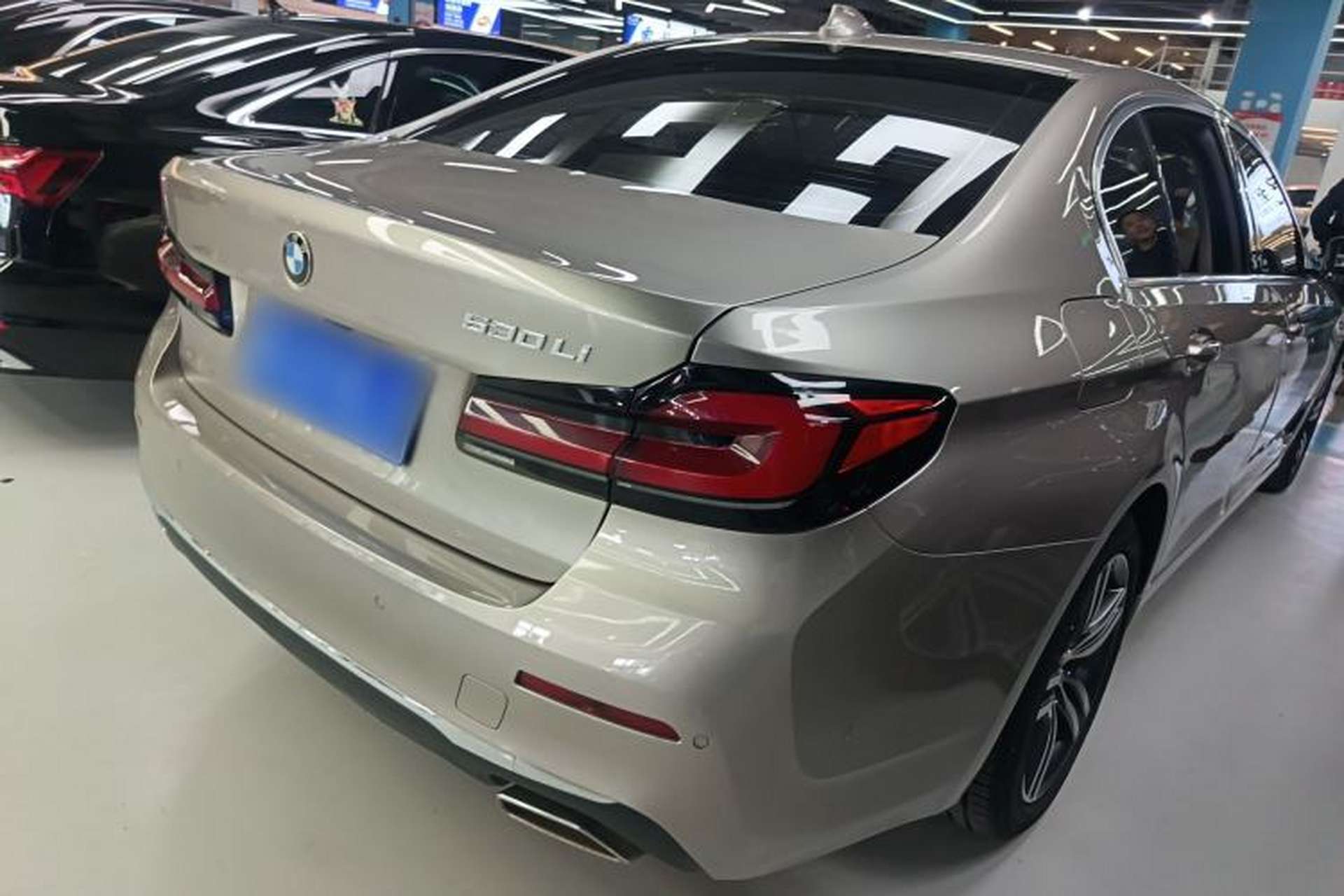 Used BMW 5 Series 2021 530Li Leading Luxury Package Rear Right 45 Deg