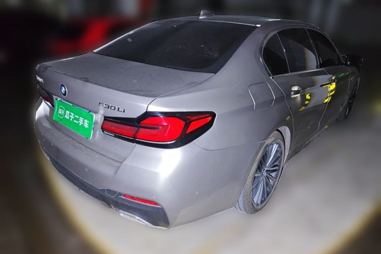 Used BMW 5 Series 2021 530Li Leading Luxury Package Rear Right 45 Deg