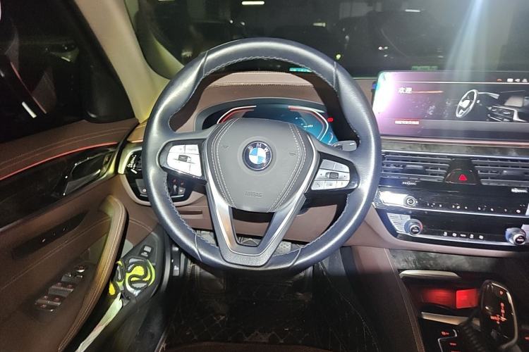 Used BMW 5 Series 2021 525Li Luxury Package Steering Wheel