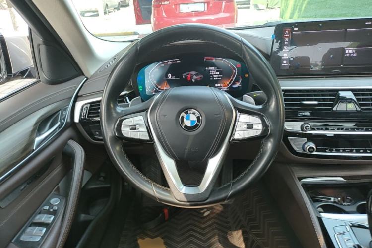 Used BMW 5 Series 2021 530Li Leading Luxury Package Steering Wheel