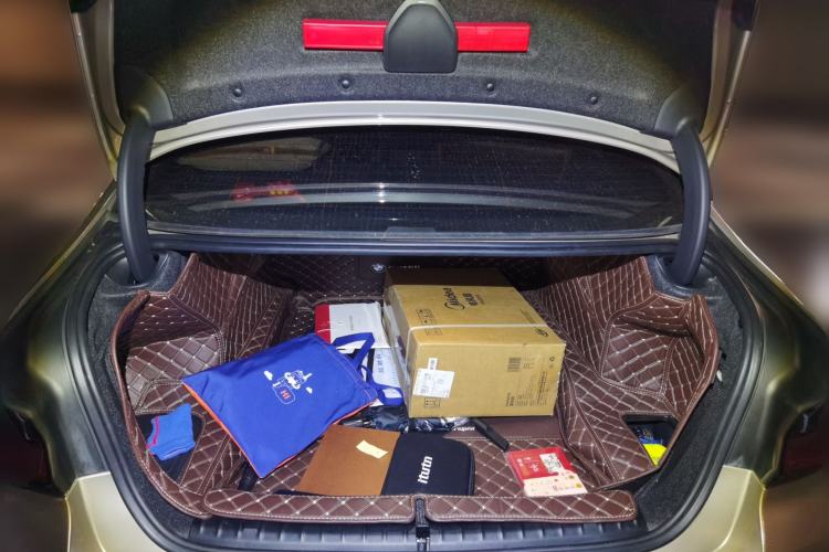 Used BMW 5 Series 2021 530Li Luxury Edition M Sport Package Trunk