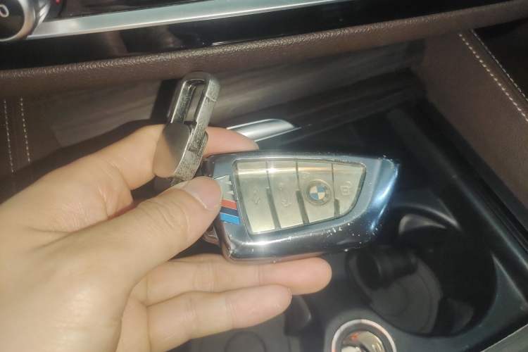 Used BMW 5 Series 2021 530Li Luxury Edition Premium Package Vehicle Key