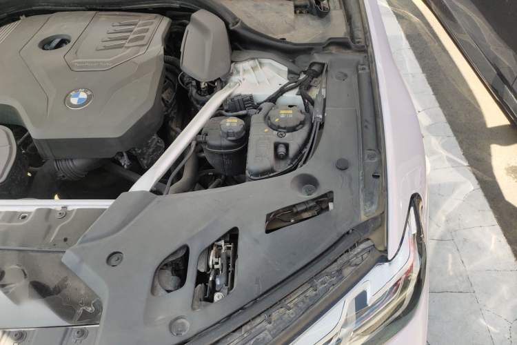 Used BMW 5 Series 2021 Facelifted 530Li Leading Edition M Sport Package Engine Bay Left