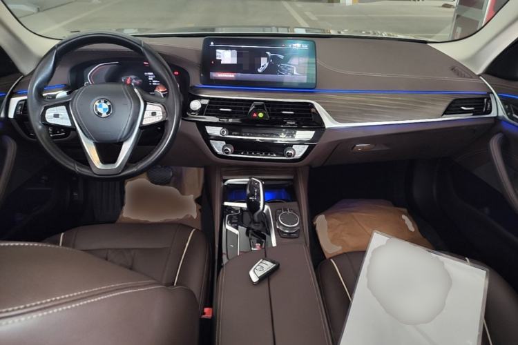 Used BMW 5 Series 2021 530Li Leading Luxury Package Center Console