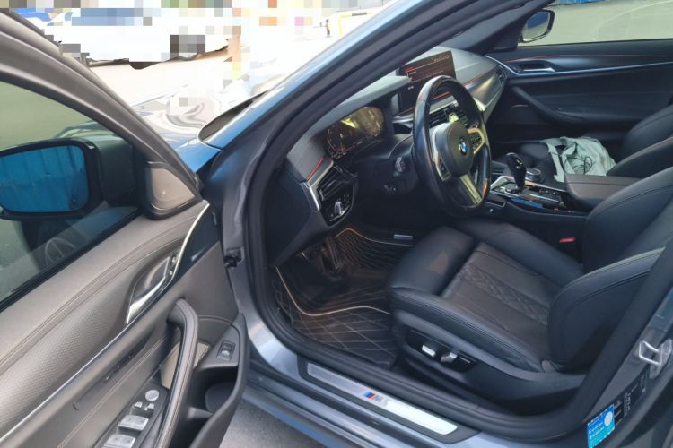 Used BMW 5 Series 2021 530i M Sport Package Driver Seat
