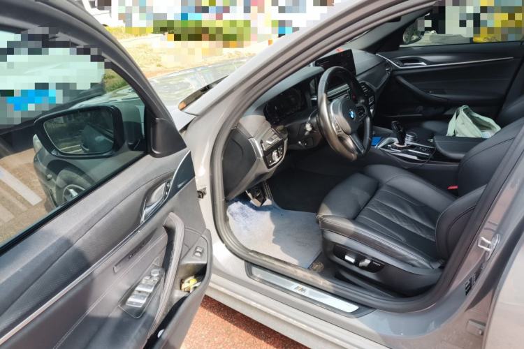 Used BMW 5 Series 2021 525i M Sport Package Driver Seat