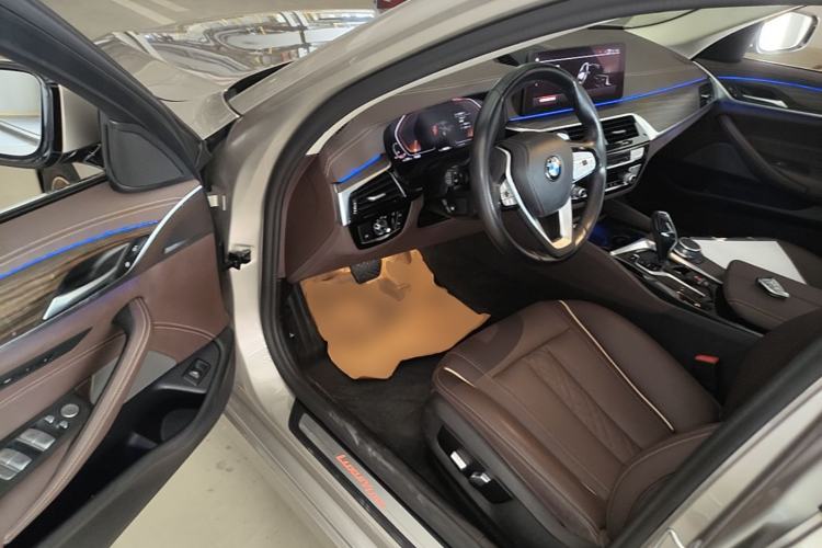 Used BMW 5 Series 2021 530Li Leading Luxury Package Driver Seat