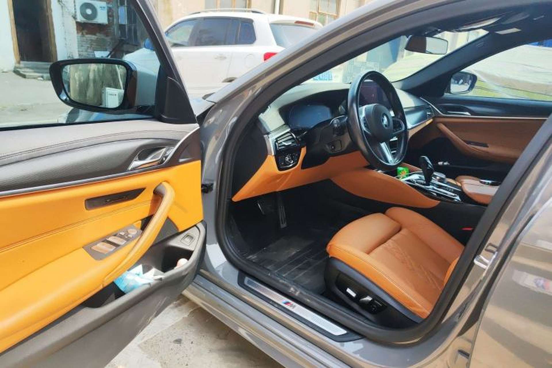 Used BMW 5 Series 2021 525i M Sport Package Driver Seat