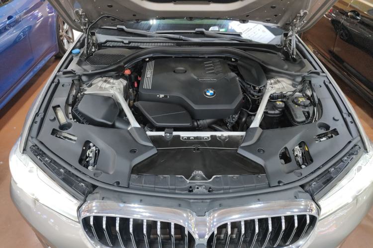 Used BMW 5 Series 2021 530Li Leading Luxury Package Engine Bay