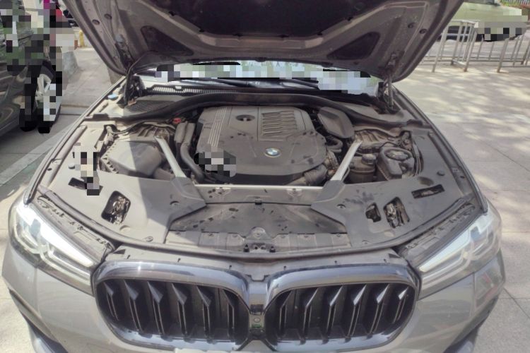 Used BMW 5 Series 2021 540i Sport Line M Sport Package Engine Bay