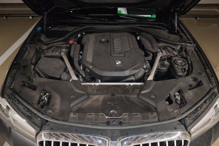 Used BMW 5 Series 2021 540i Sport Line M Sport Package Engine Bay