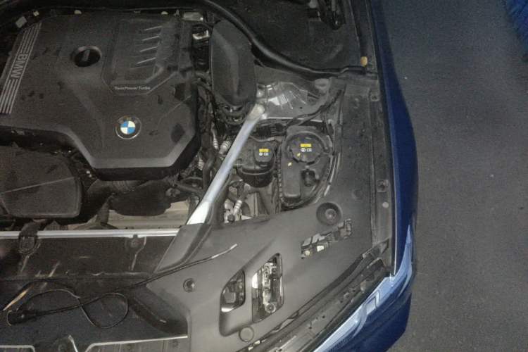 Used BMW 5 Series 2021 530i M Sport Package Engine Bay Left