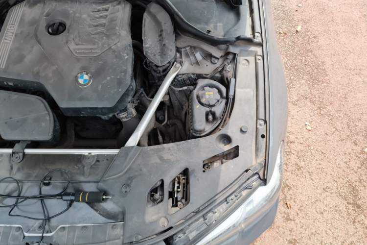 Used BMW 5 Series 2021 525i M Sport Package Engine Bay Left