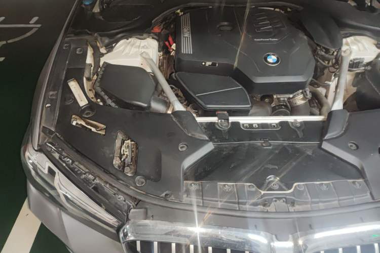 Used BMW 5 Series 2021 Facelifted 525Li M Sport Package Engine Bay Right