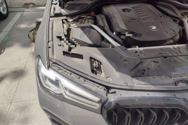 Used BMW 5 Series 2021 540i Sport Line M Sport Package Engine Bay Right