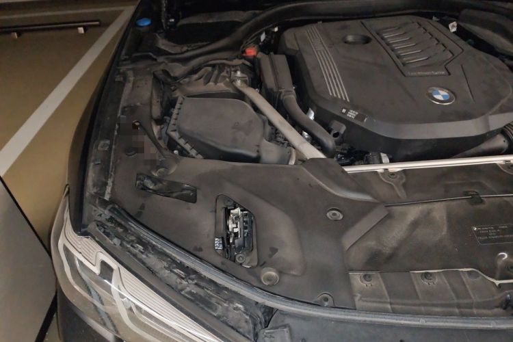 Used BMW 5 Series 2021 540i Sport Line M Sport Package Engine Bay Right