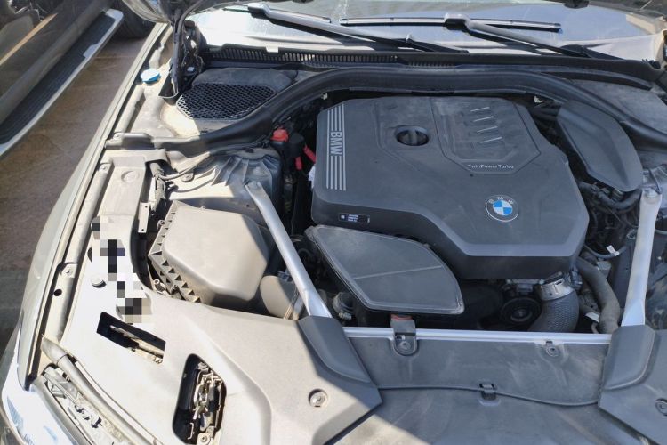 Used BMW 5 Series 2021 525i M Sport Package Engine Bay Right