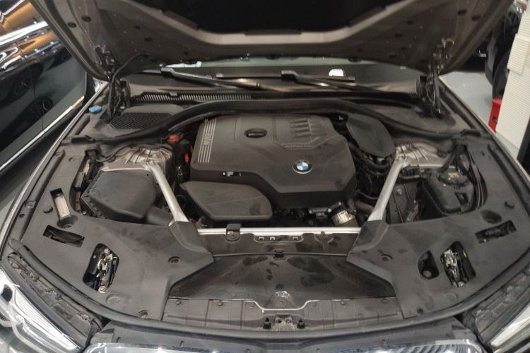 Used BMW 5 Series 2021 Facelifted 525Li M Sport Package Engine Bay
