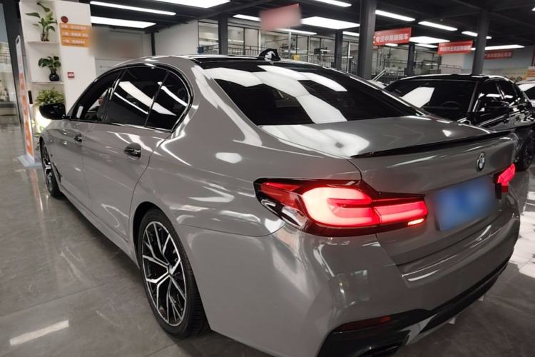 Used BMW 5 Series 2021 530Li Luxury Edition M Sport Package Exterior 2