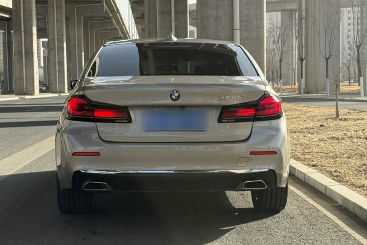 Used BMW 5 Series 2021 Updated Version 525Li Luxury Package Exterior 2
