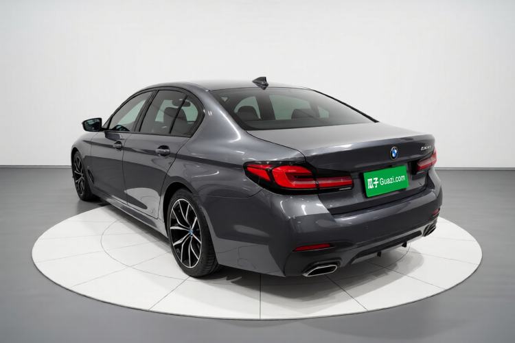 Used BMW 5 Series 2021 530i M Sport Package Exterior 3