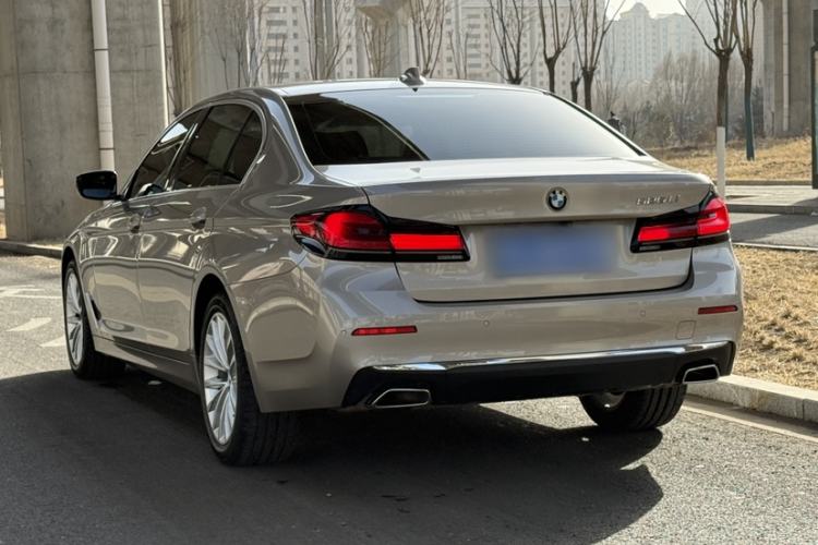 Used BMW 5 Series 2021 Updated Version 525Li Luxury Package Exterior 6