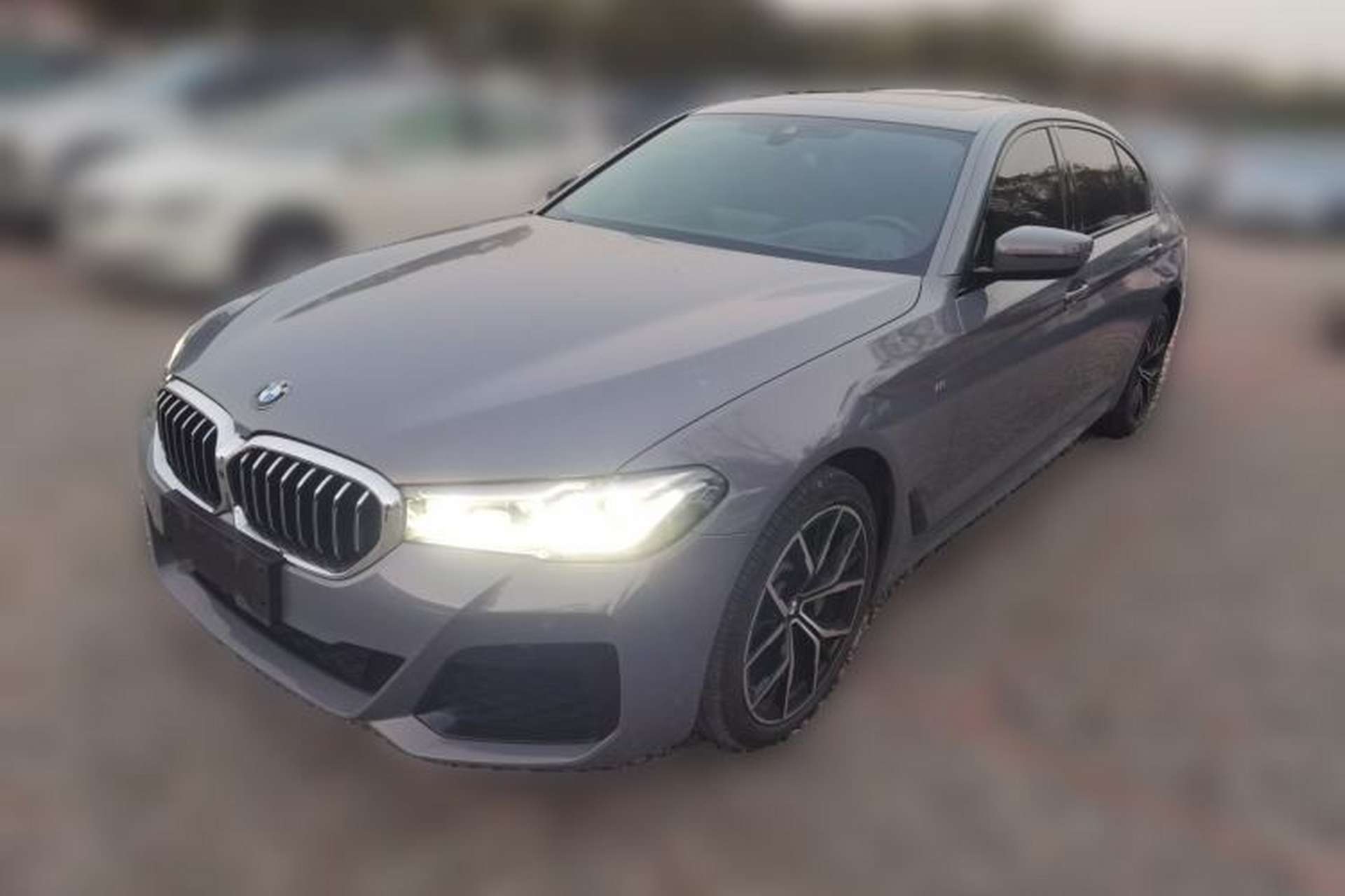 Used BMW 5 Series 2021 530Li Luxury Edition M Sport Package Front Left 45 Deg
