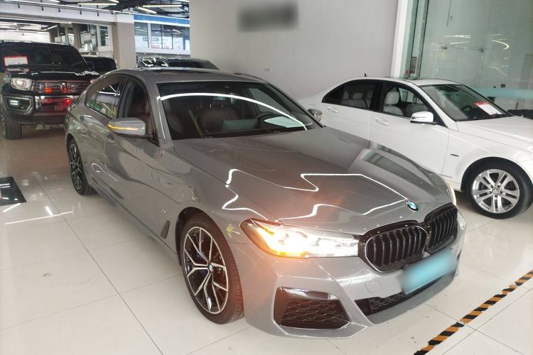 Used BMW 5 Series 2021 540i Sport Line M Sport Package Front Right 45 Deg