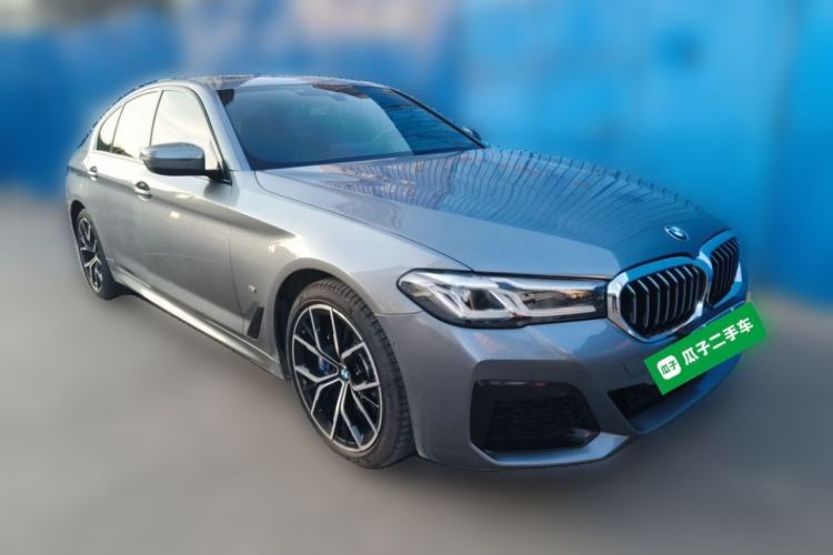 Used BMW 5 Series 2021 530i M Sport Package Front Right 45 Deg