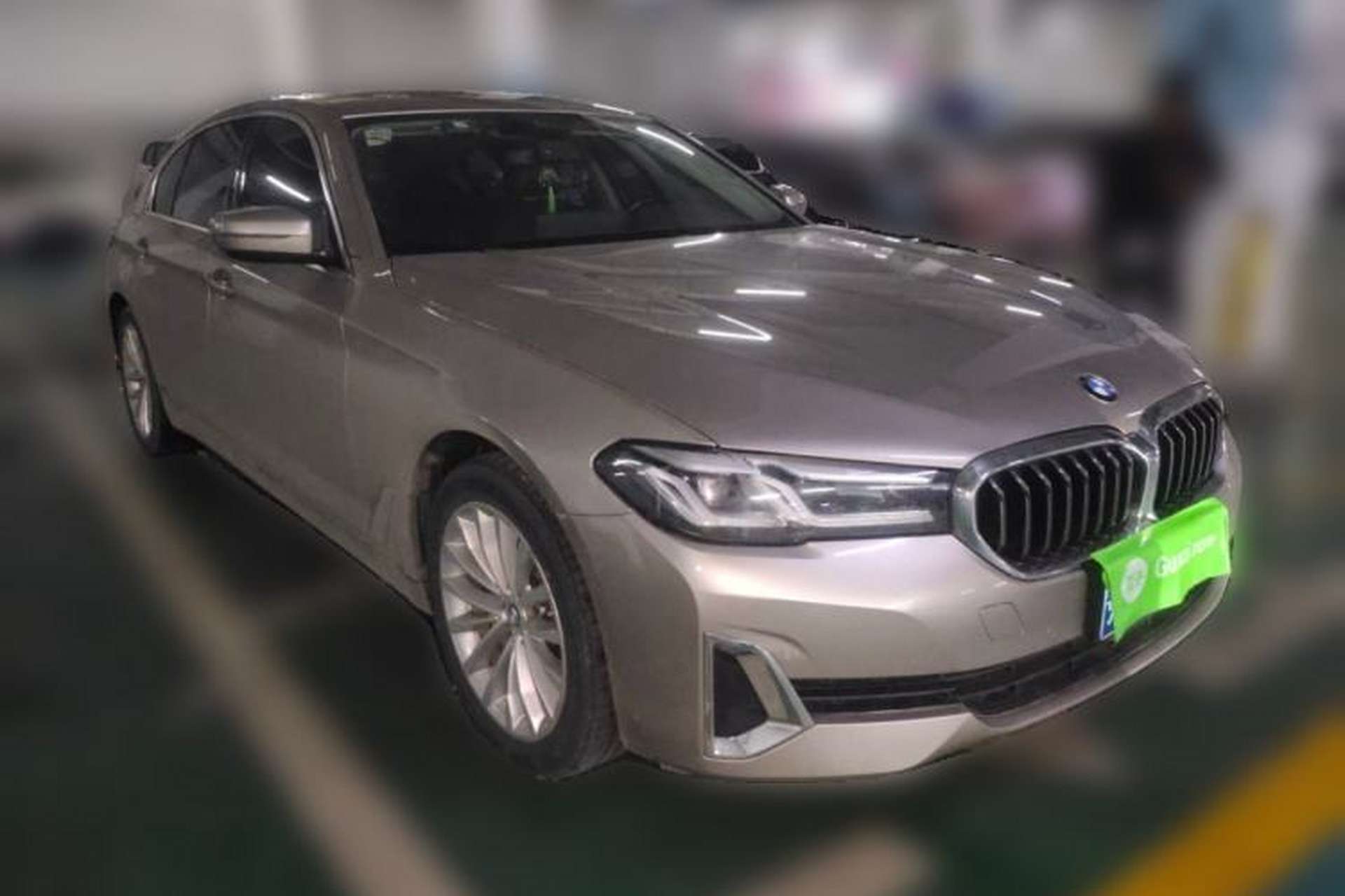 Used BMW 5 Series 2021 525Li Luxury Package Front Right 45 Deg