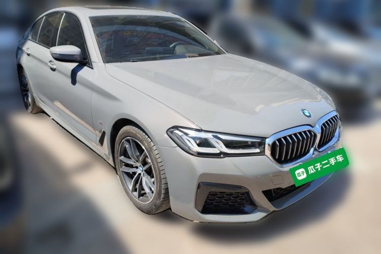 Used BMW 5 Series 2021 525i M Sport Package Front Right 45 Deg