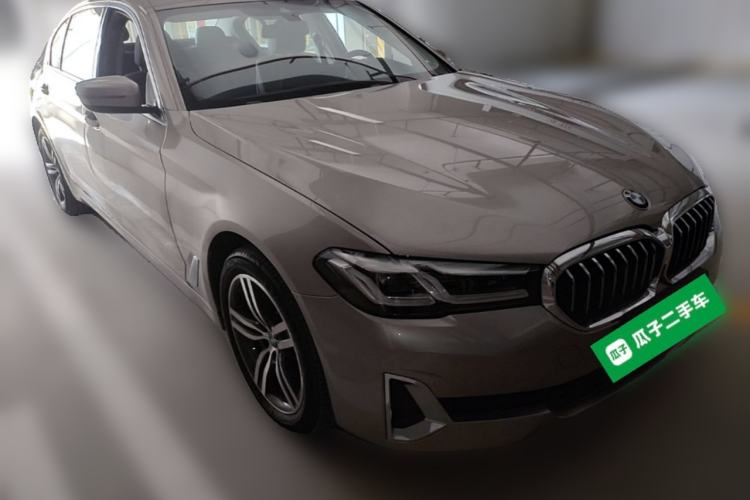 Used BMW 5 Series 2021 530Li Leading Luxury Package Front Right 45 Deg