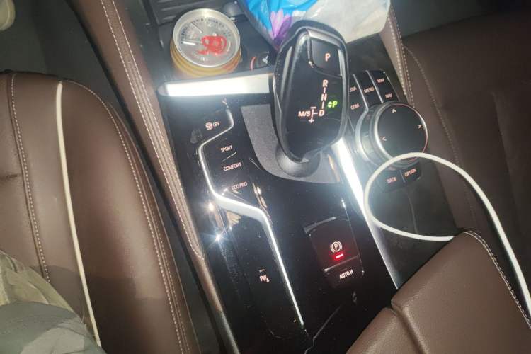 Used BMW 5 Series 2021 Facelifted 525Li M Sport Package Gear Lever