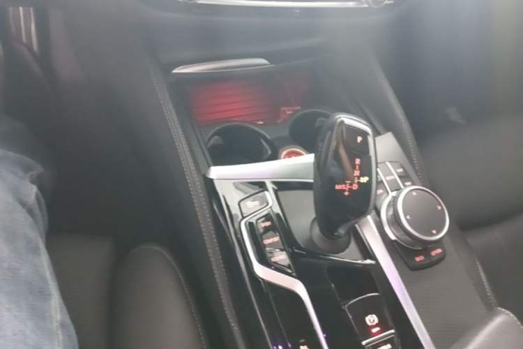 Used BMW 5 Series 2021 525i M Sport Package Gear Lever