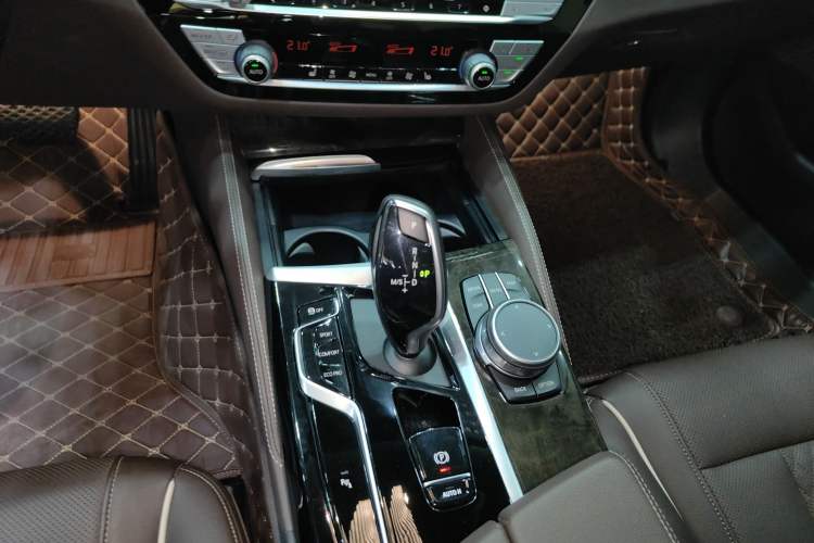 Used BMW 5 Series 2021 530Li Leading Luxury Package Gear Lever