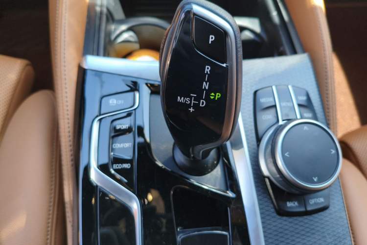 Used BMW 5 Series 2021 525i M Sport Package Gear Lever