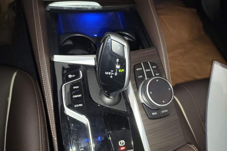 Used BMW 5 Series 2021 530Li Leading Luxury Package Gear Lever