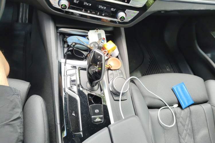 Used BMW 5 Series 2021 525i M Sport Package Gear Lever