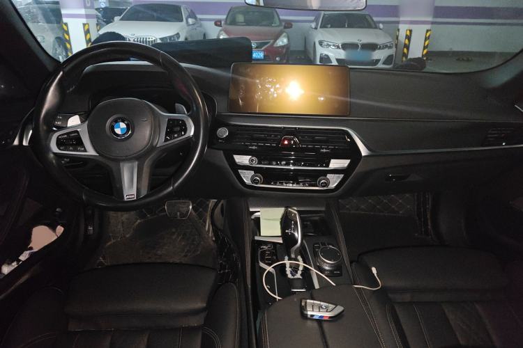 Used BMW 5 Series 2021 530i M Sport Package Interior 2
