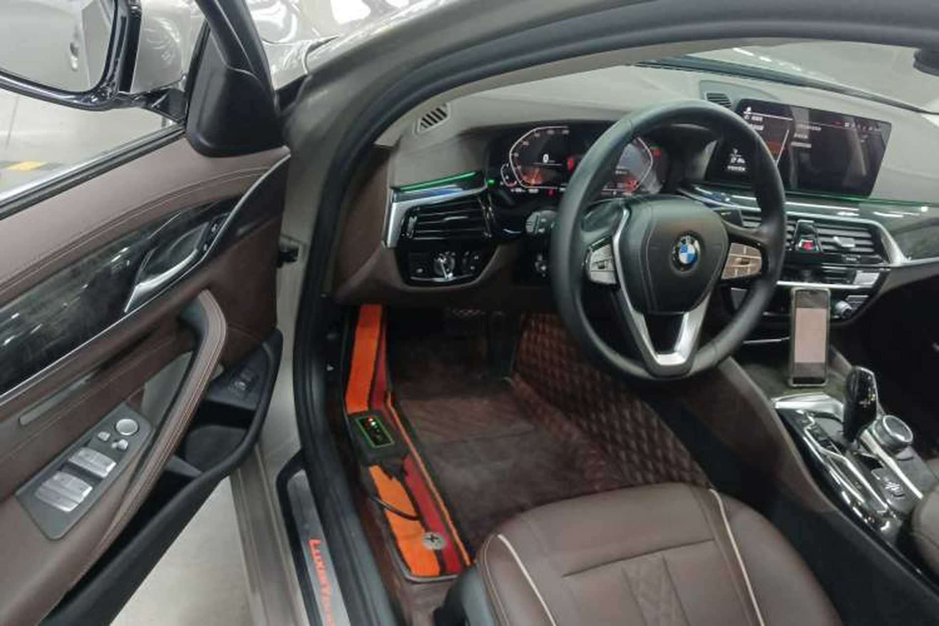 Used BMW 5 Series 2021 Updated Version 525Li Luxury Package Interior 3