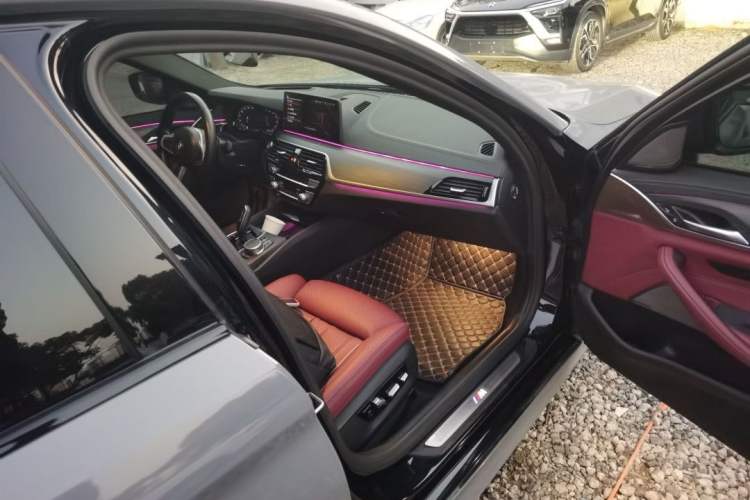 Used BMW 5 Series 2021 530Li Luxury Edition M Sport Package Interior 3