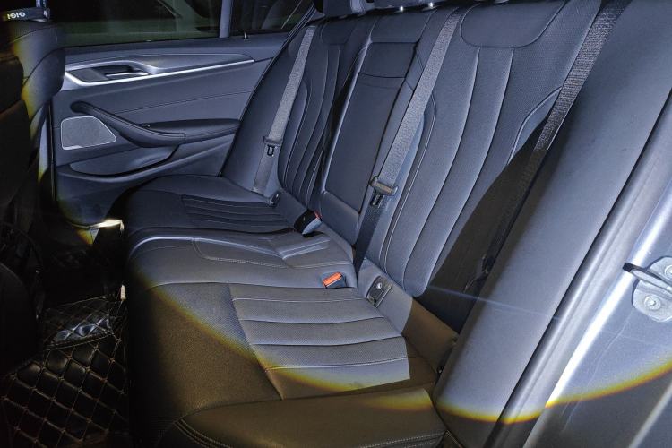 Used BMW 5 Series 2021 530i M Sport Package Interior 4