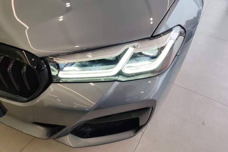 Used BMW 5 Series 2021 530i M Sport Package Left Front Headlight