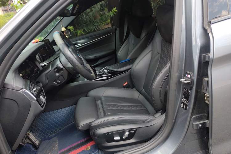Used BMW 5 Series 2021 525i M Sport Package Left Front Seat